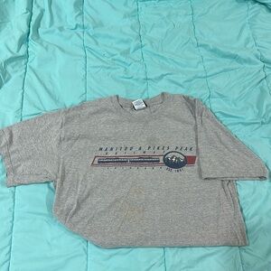 I’m selling a thrifted shirt